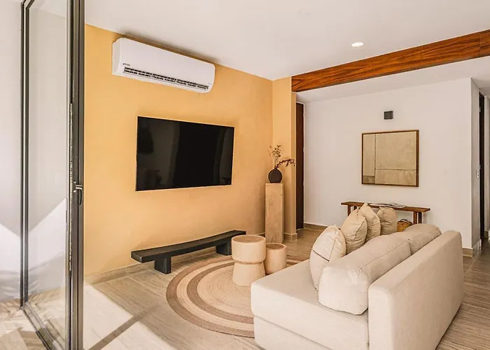 Divine 2br With Access Gym Fast Wifi