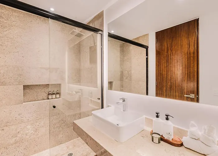 Divine 2br With Access Gym Fast Wifi *